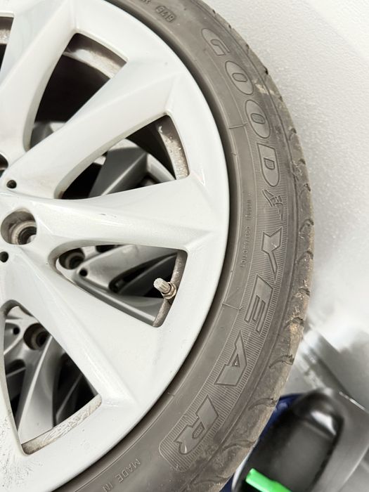 Roti aliaj originale Bmw X3 cu cauciucuri de vara 225/45/18