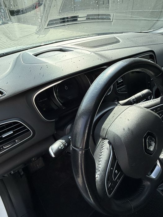 RENAULT Megane 2018 — imagine 4