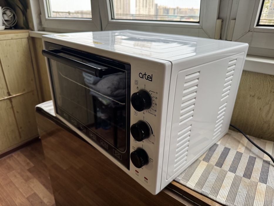 Продам электропечь Artel MD-3618E