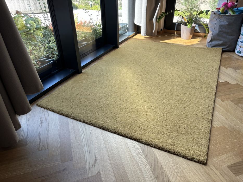 Covor fir scurt galben/mustar 133x195cm
