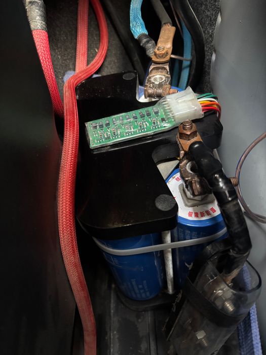 Pride solo v2 300 R16