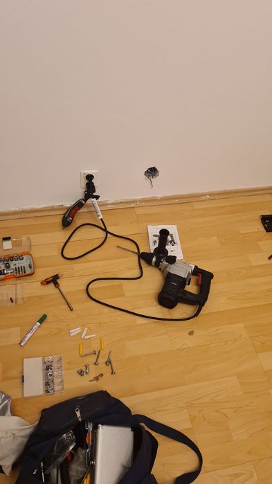 Montaj prize utp/tv/220v,pozare cabluri utp/tv cablari case