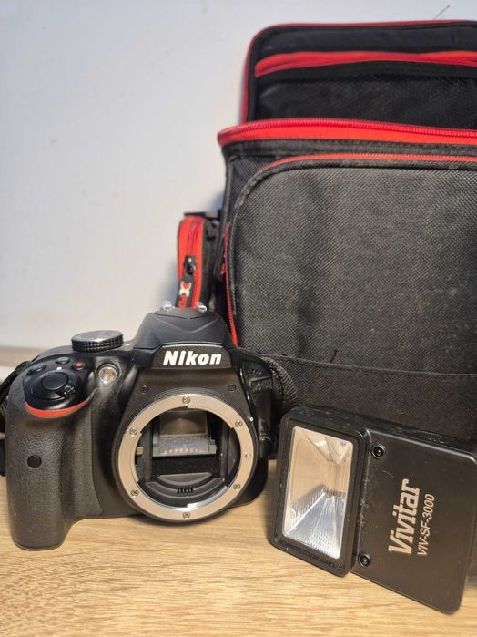 Aparat Foto Nikon DSLR D3400 + Geanta/Kit complet + trepied