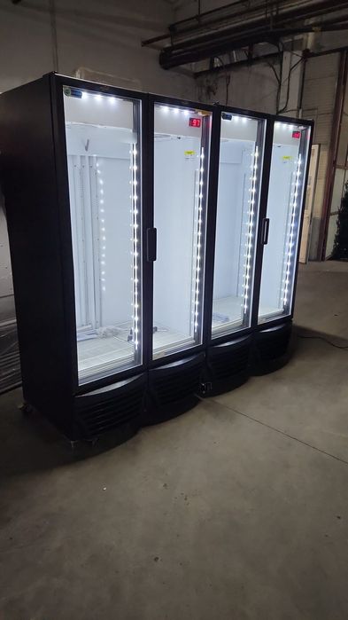 Vitrina frigorifica băuturi lactate mezeluri dublă