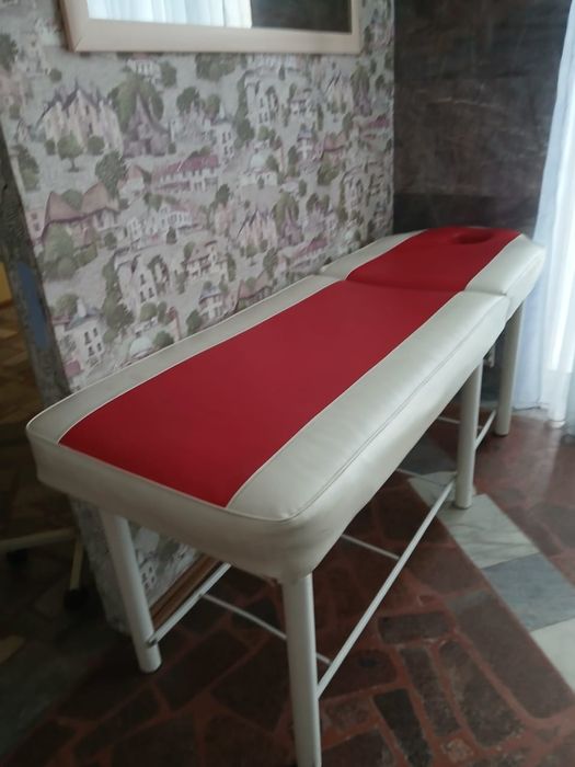 Продам кушетки,  ширма