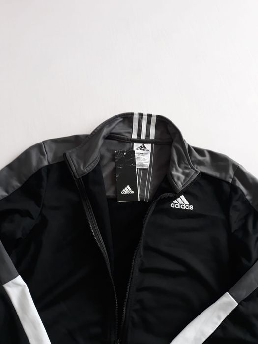 Hanorac Adidas 12/14 ani