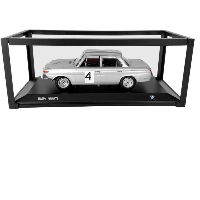 Macheta originala Bmw 1800ti Heritage scara 1:18