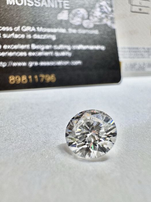 Диамант 2 карата , мойсанит за бижу и подарък