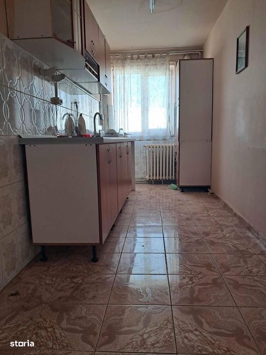 Feldioara - strada Brazilor, Apartament cu 2 camere decomandat - 52 mp
