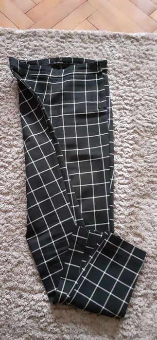 Pantaloni stradivarius marimea 34