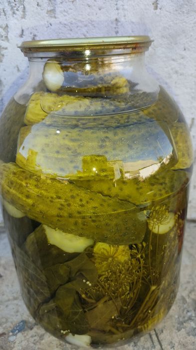 Продам огурцы, помидоры