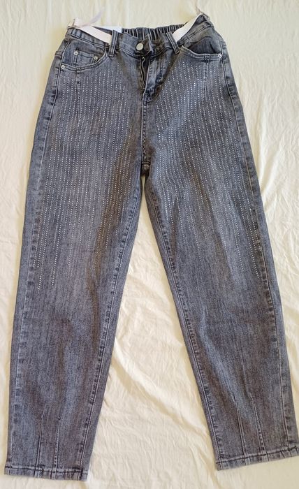 Продам джинсы новые