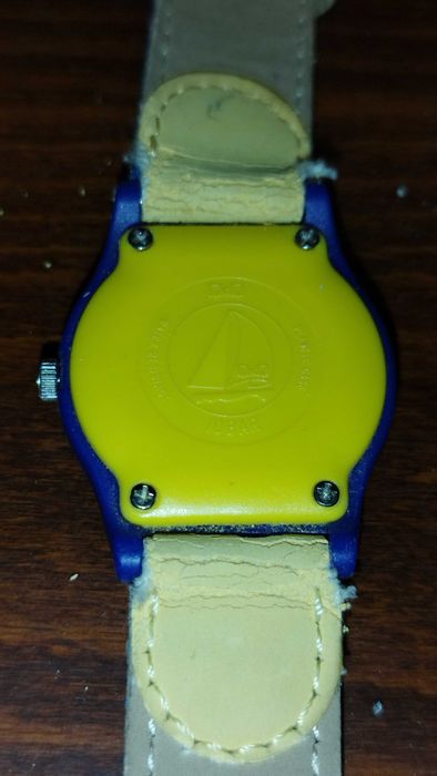 Детски часовник Q& Q - водоустойчив