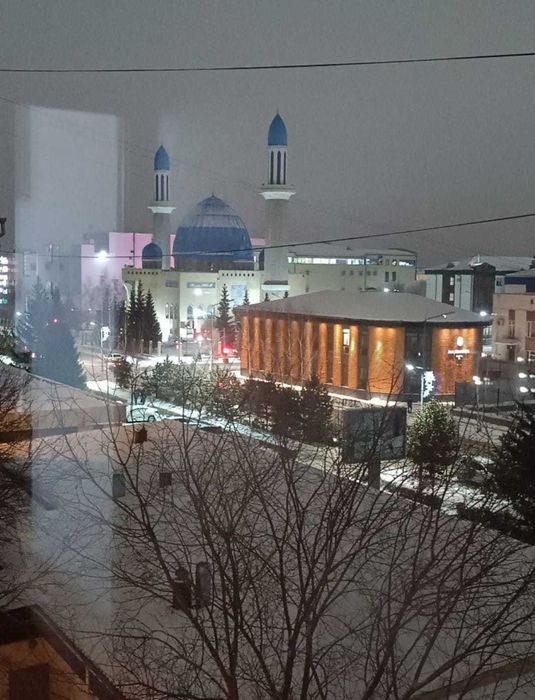 продам 2 хкомнатную квартиру  срочно