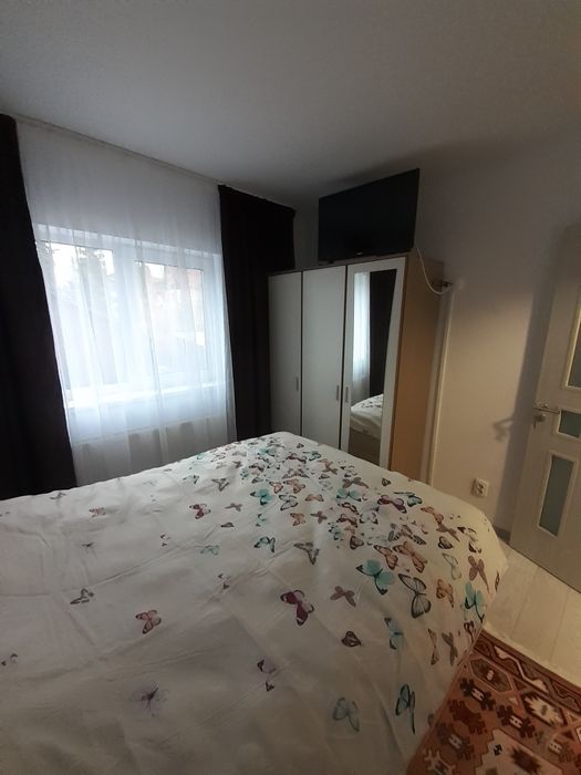 Vând apartament 3 camere