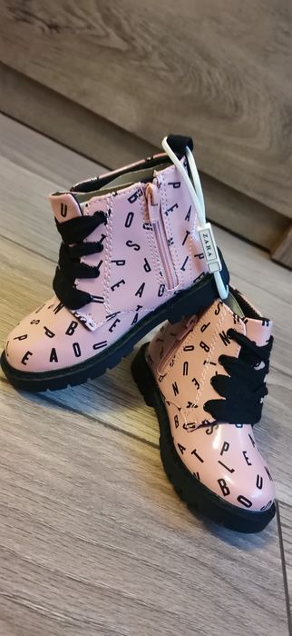Ghete Zara / Tinuta Minnie fetiță 2 ani