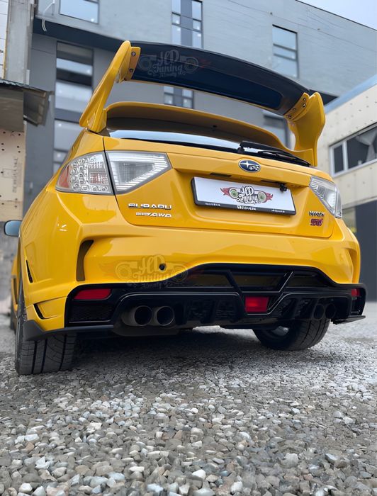 Бампер задний Varis Subaru Impreza GRB