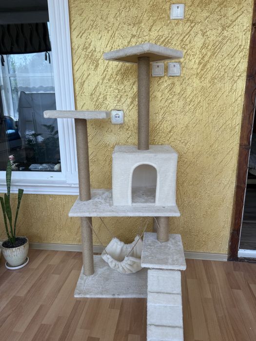 Домик для кошек / котят / котов