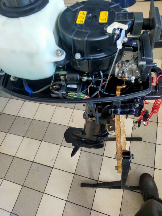 Tohatsu 5 лодочный мотор