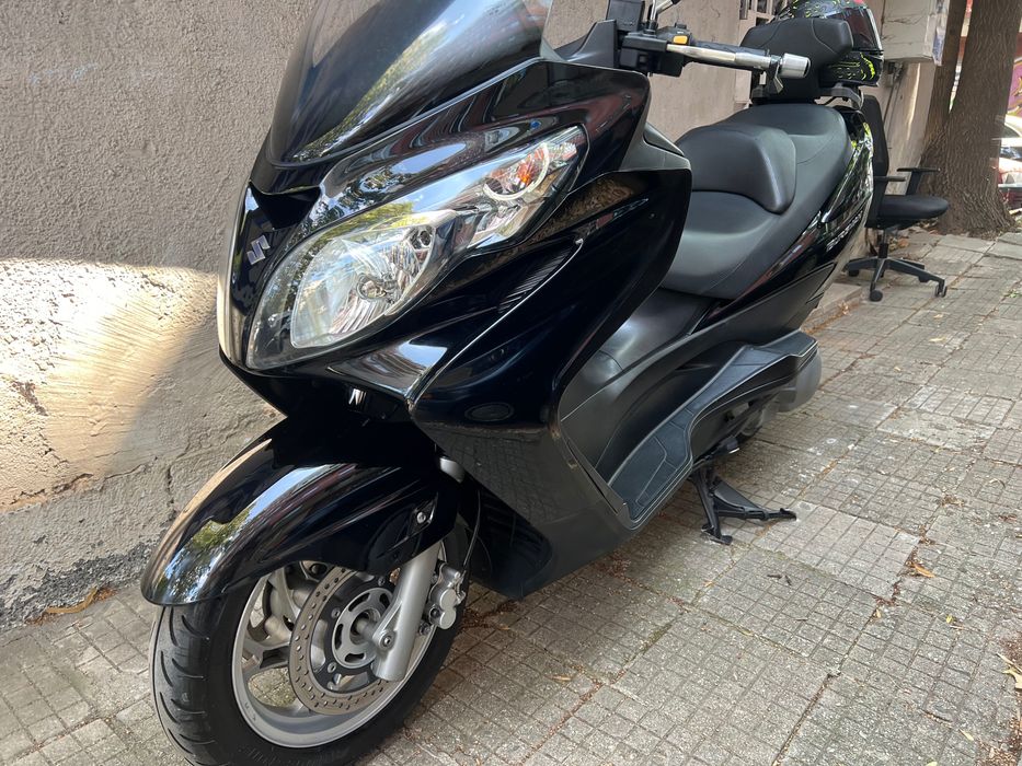Suzuki burgman 400