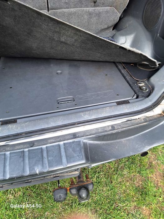 Хонда CRV 1 2,0  147 ръчка ,коня на части