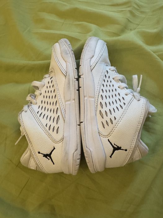 Jordans albi pentru copii, marimea 28,5 unisex
