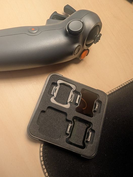 Dji Avata 2, 3 baterii plus Controller fpv