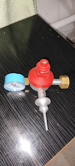 Редуктор для гелия. ГЕЛИИ