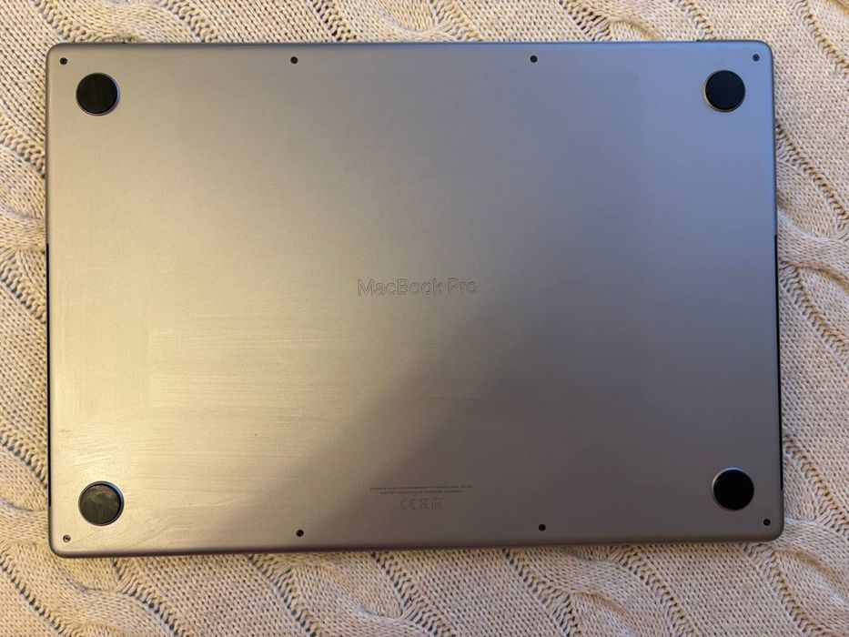 Ноутбук Apple Macbook M1 Pro