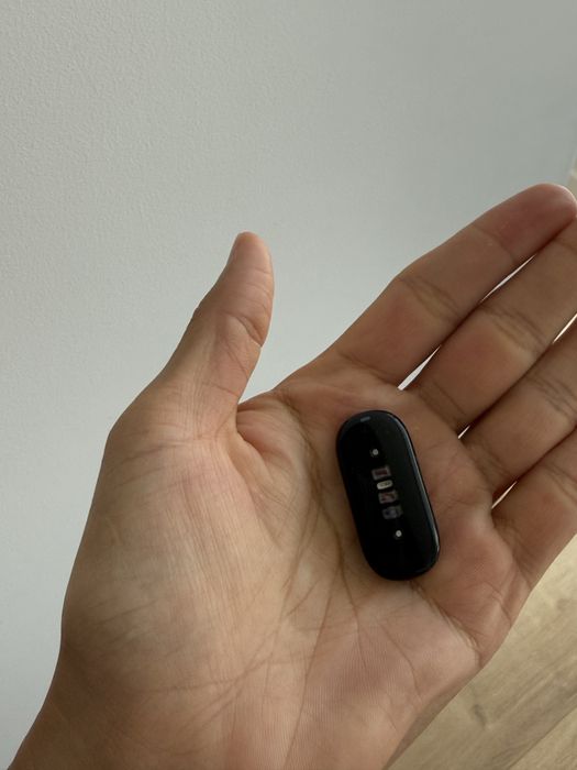 Fitbit air Google фитнес трекер