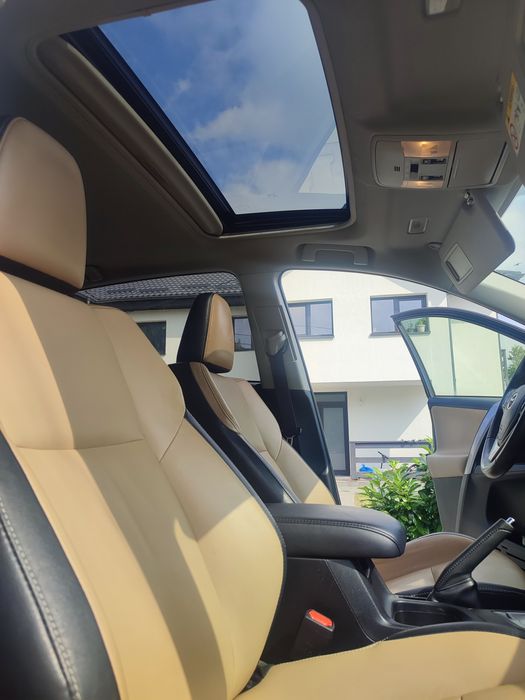 Vand Toyota RAV4 hybrid 4x4 full option, gama luxury, an 2016,jbl, 360