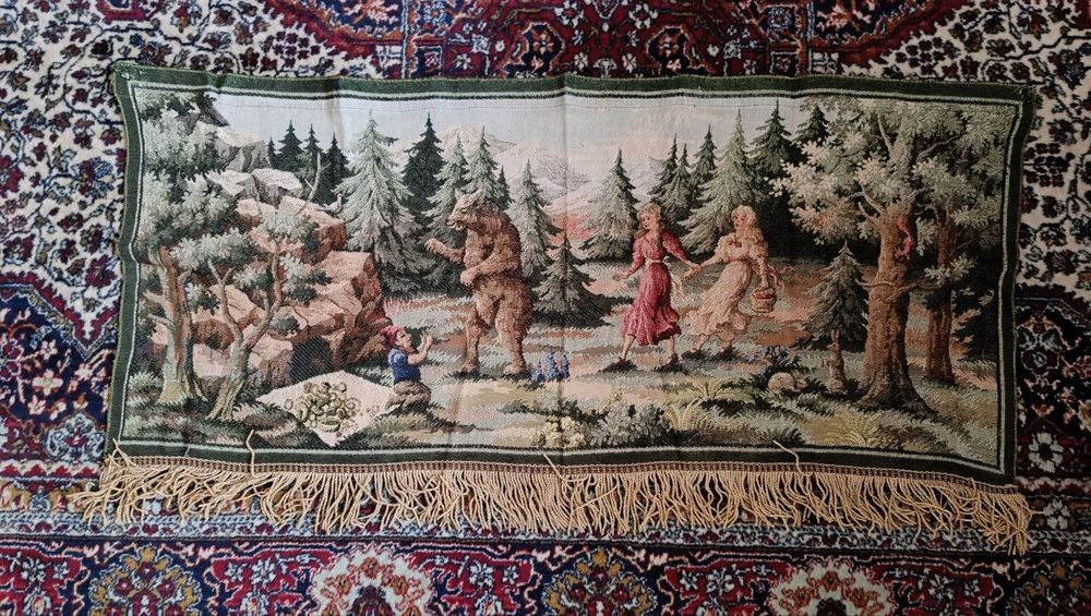 Продаются антикварные коврики