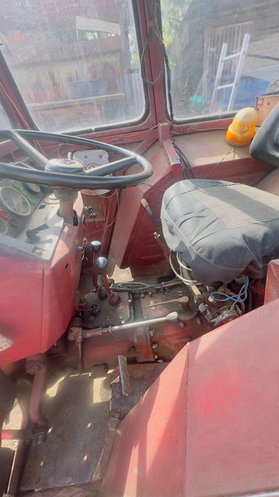 Tractor Universal 445