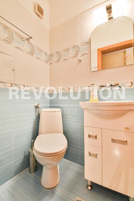 Тристаен апартамент в ж.к. Слатина.