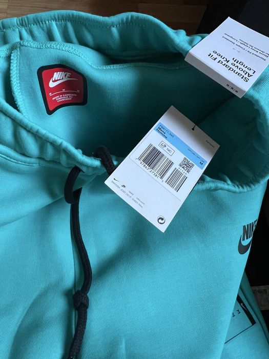 Nike tech fleece shorts - M, L