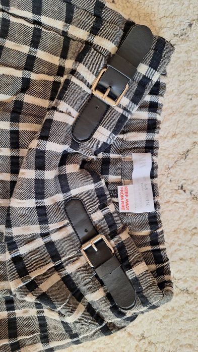 Есенни къси панталони и пола-панталон за момиче 4-5 години  Зара/Zara