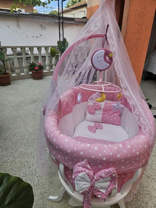 Бебешка люлка + музикална въртележка