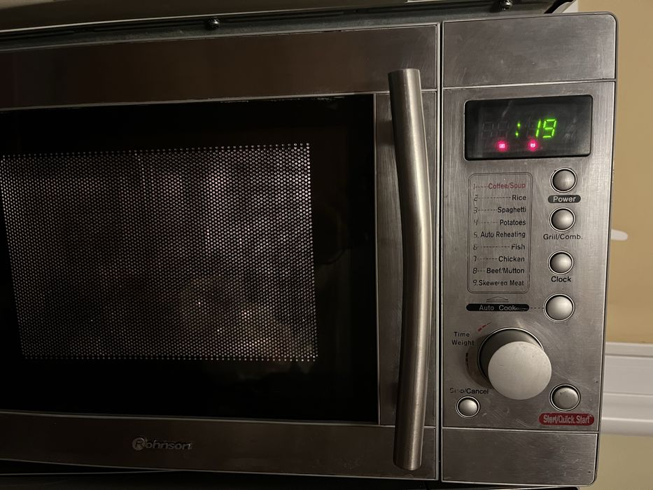 Микровълнова фурна Rohnson