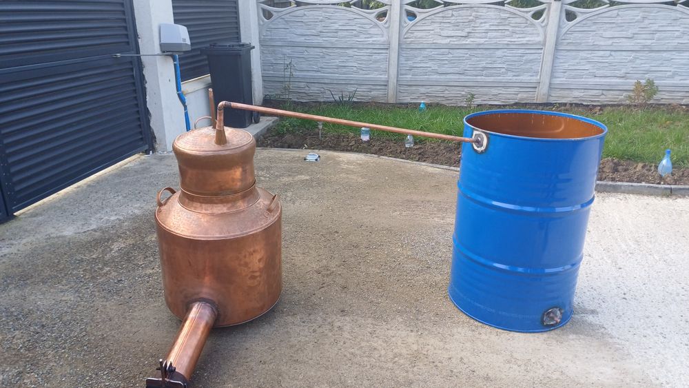 Cazane țuică ofer transport la domiciliu oriunde în tara