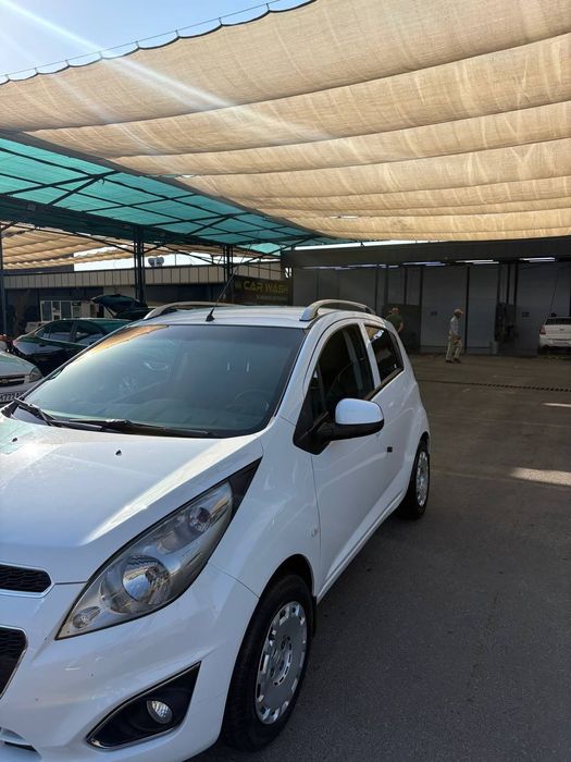 Срочна прадайотся Спарк афтамат2023