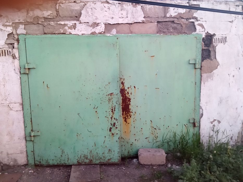 Продам гаражные ворота