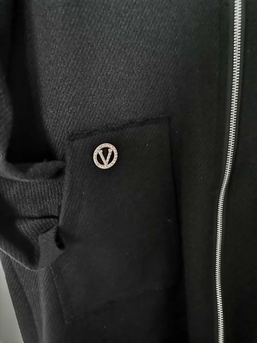 Нова жилетка с качулка и цип