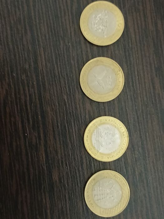 Продам  монеты номиналом 100 тенге