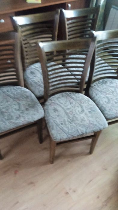 Продам 5 стульев