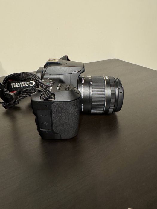 Продам камеру Canon EOS 250D