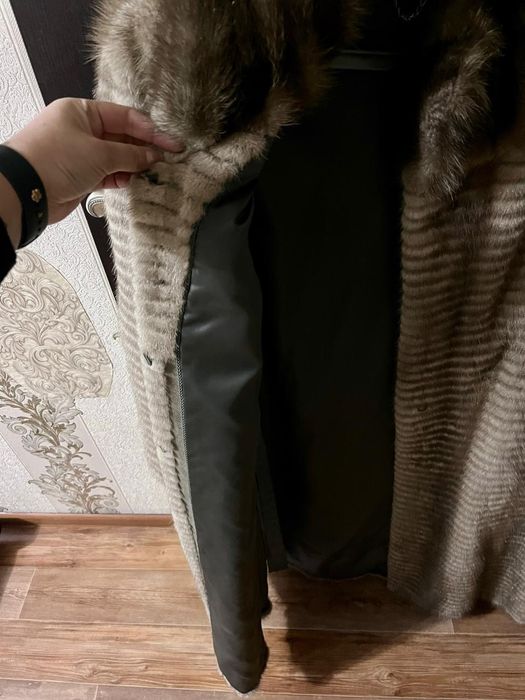 Продам шубу 35 000