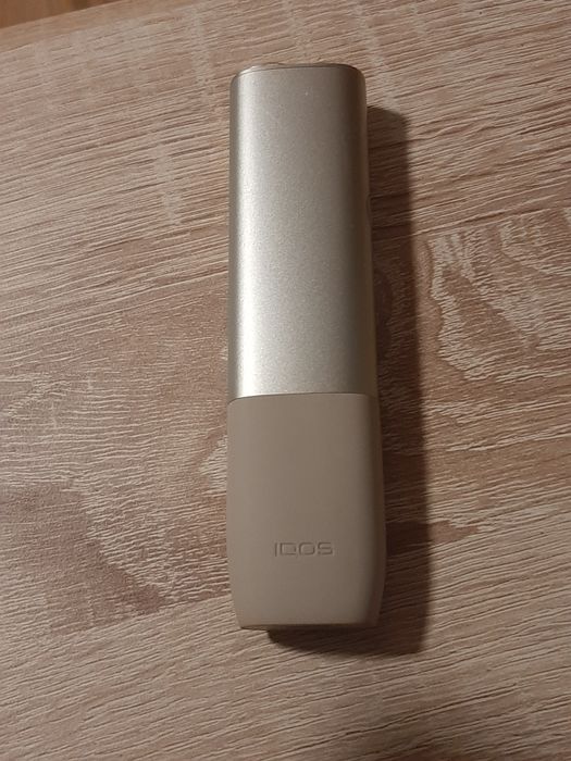 IQOS ILUMA ONE Pebble Beige – Stare foarte bună
