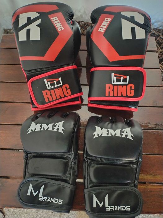 Vând sac de box nefolosit