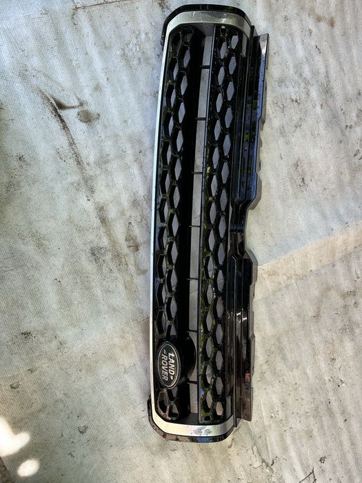 Grilă radiator range rover evogue.cod:gj32-8l001-a.
