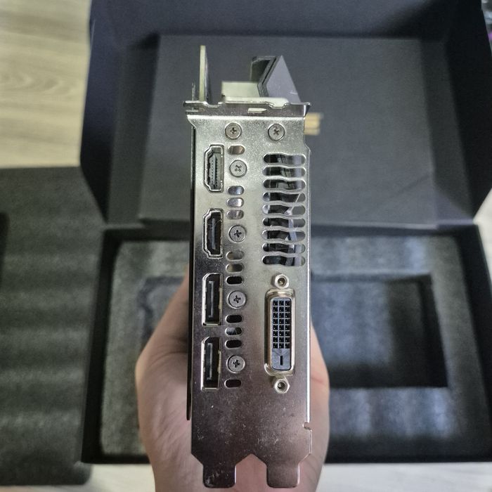Nvidia GTX 1060 6Gb Asus STRIX